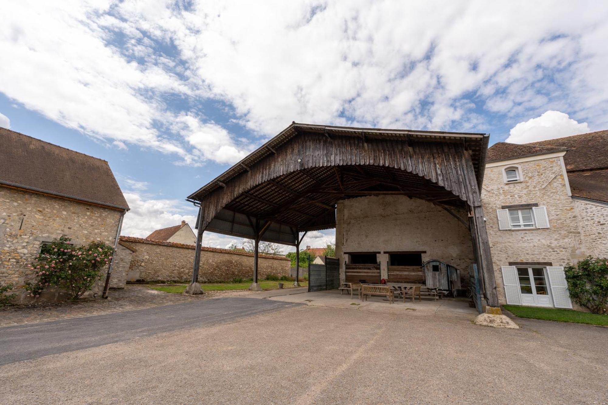 La Bullote - Gites - Paris Roissy Cdg Villeneuve-sous-Dammartin Bagian luar foto